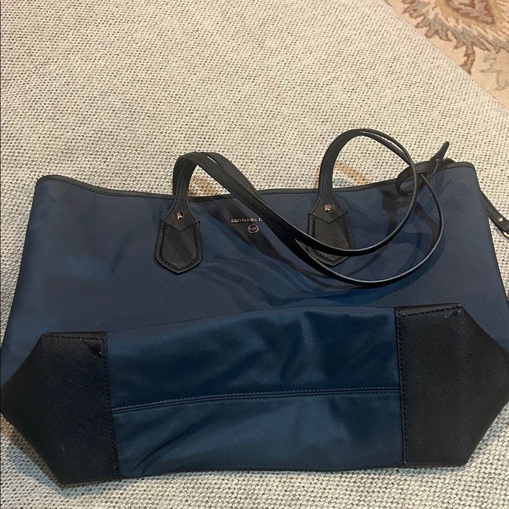 Michael Kors EVA large Dark Blue and Black Tote
